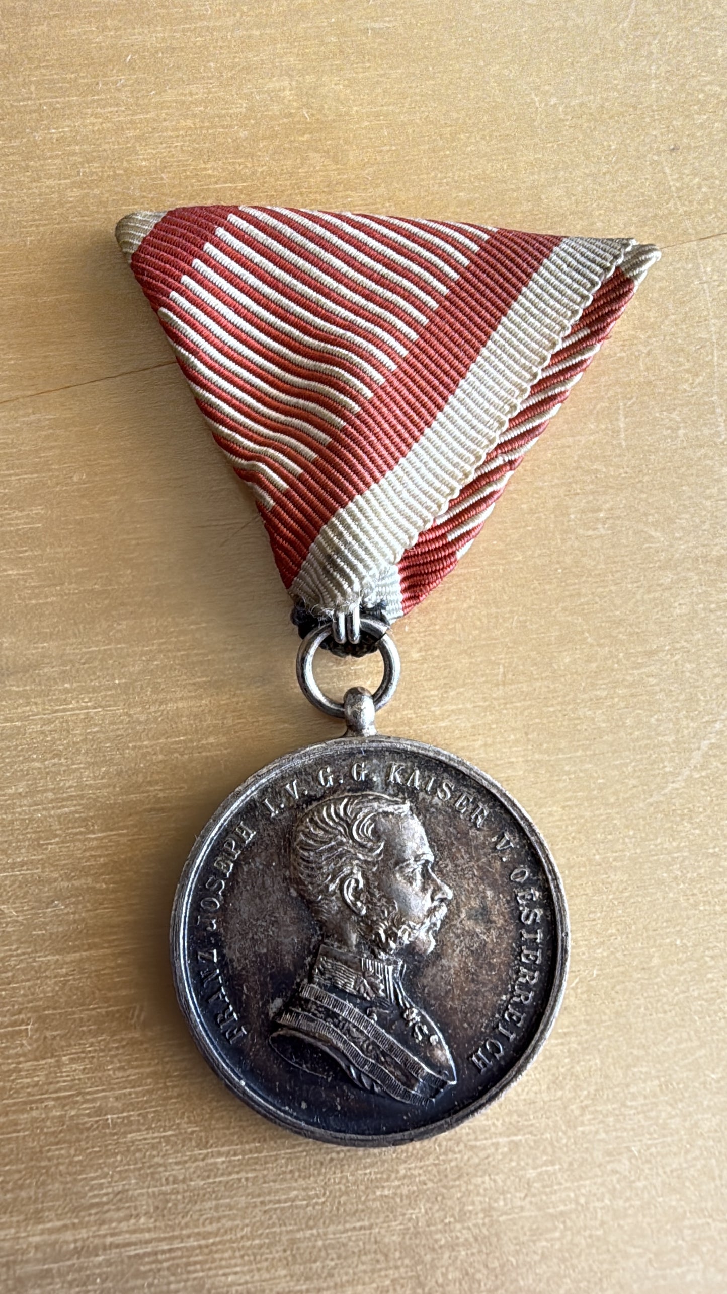 Tapferkeitsmedaille Franz Josef klein versilbert am Band