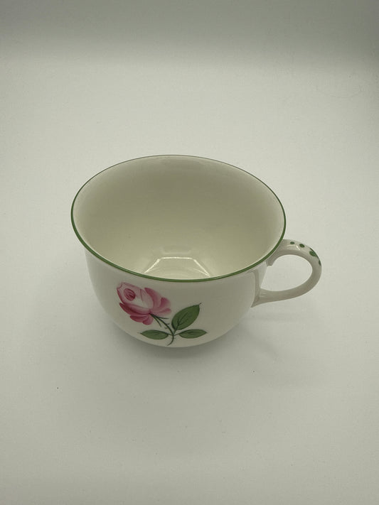 Augarten Wien – Teetasse „Wiener Rose“ mit grünem Randdekor