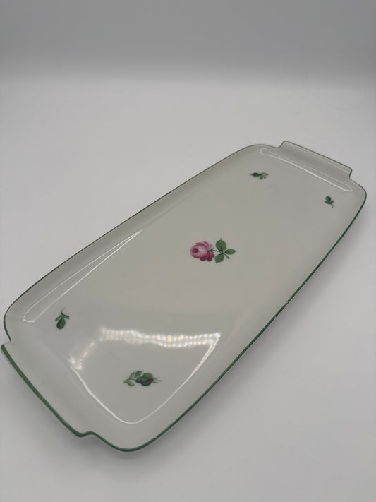 Augarten Wien – rechteckige Servierplatte „Wiener Rose“ mit grünem Randdekor