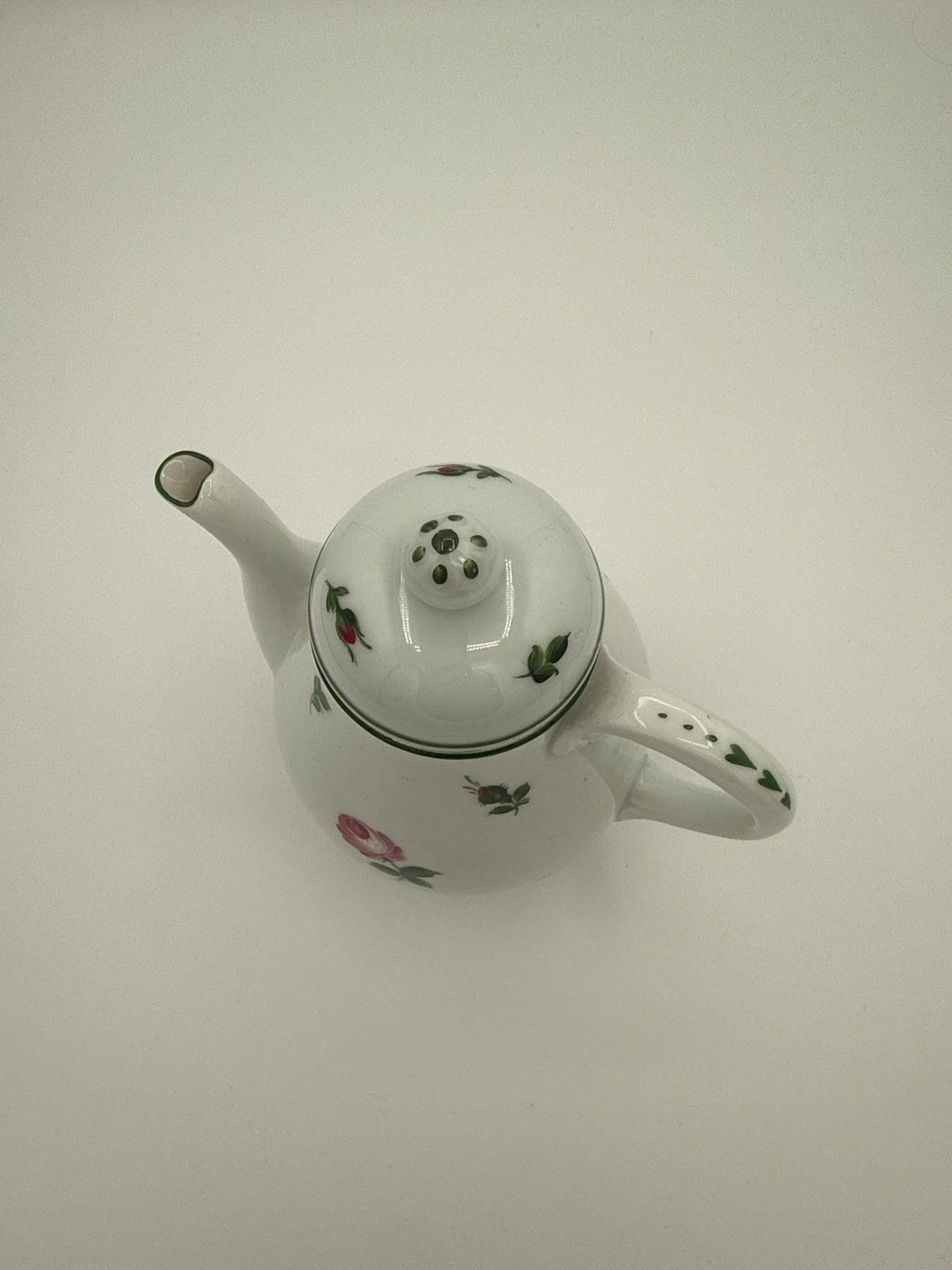 Augarten Wien – Teekanne „Wiener Rose“ mit grünem Randdekor