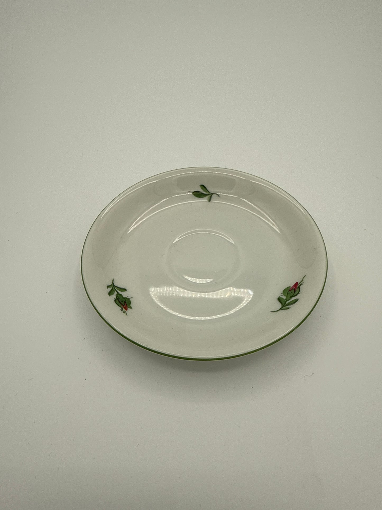 Augarten Wien – Wiener Rose
Untertasse zur Mokkatasse, grüner Randdekor