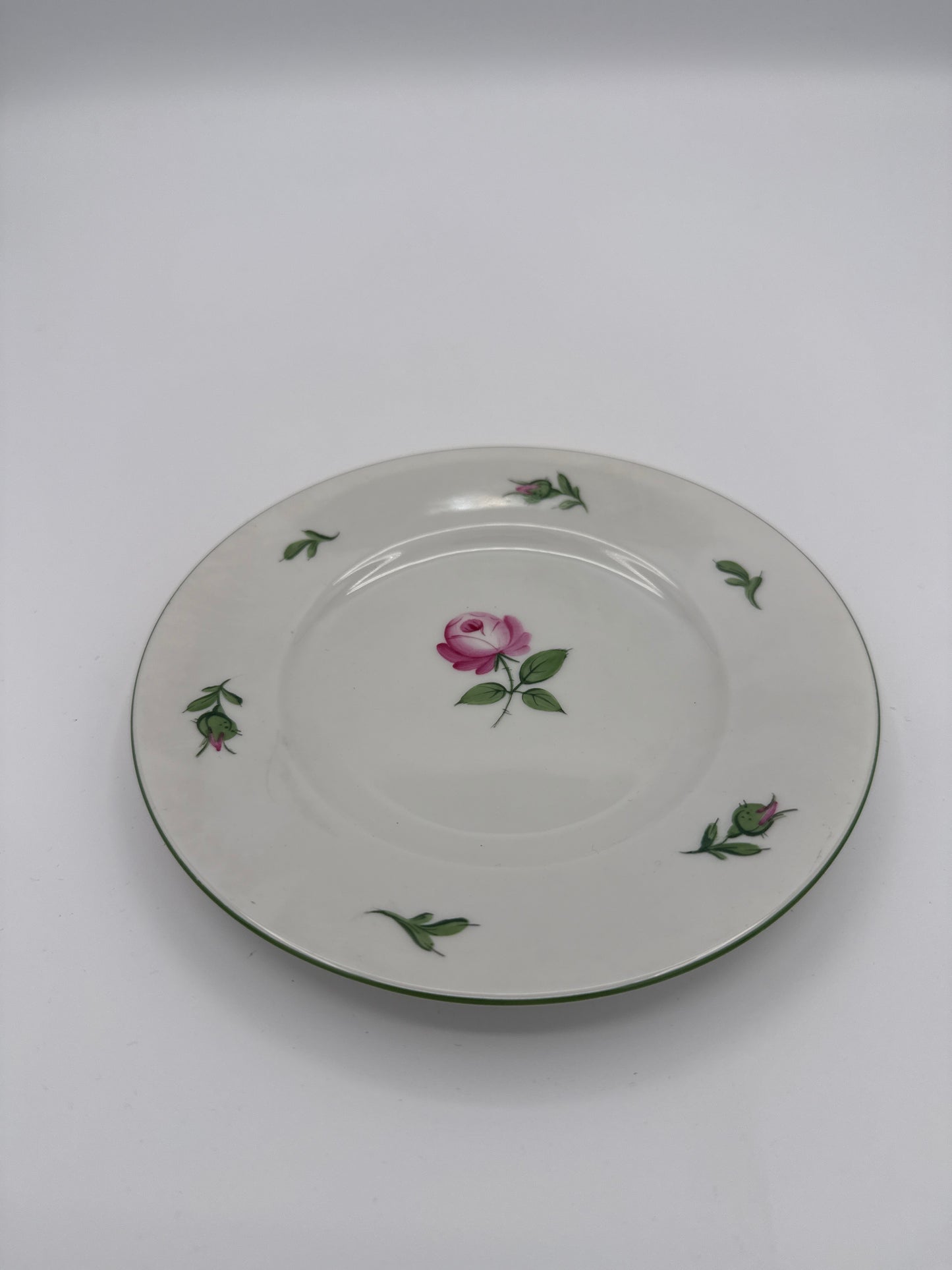 Augarten Wien – Wiener Rose
Vorlageteller / kleiner Teller, grüner Randdekor
